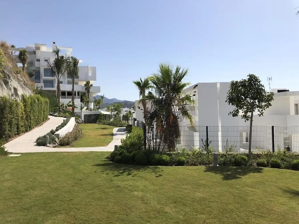 Palo Alto Luxury 2 Bedroom Apartment Ojén Nyaraló